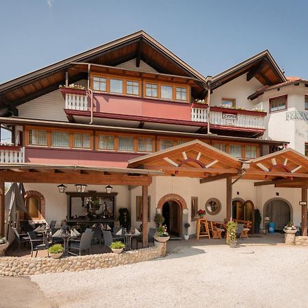 Seegasthof Katschnig Gmbh Unterburg am Klopeiner See Eksteriør billede