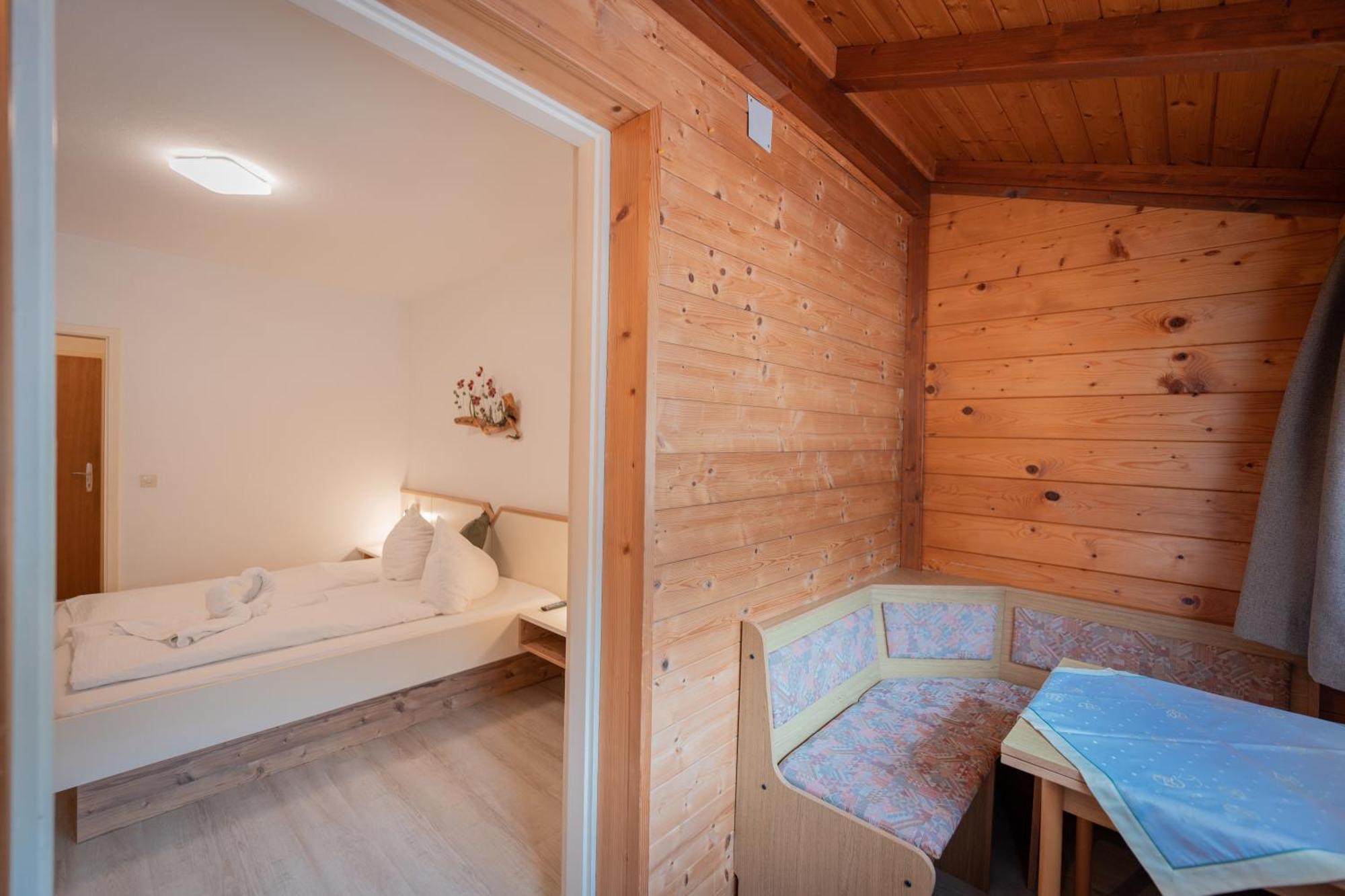 Seegasthof Katschnig Gmbh Unterburg am Klopeiner See Eksteriør billede